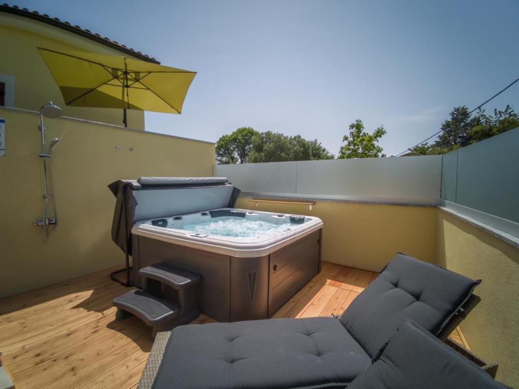 Holiday Home Tos Risika Luaran gambar