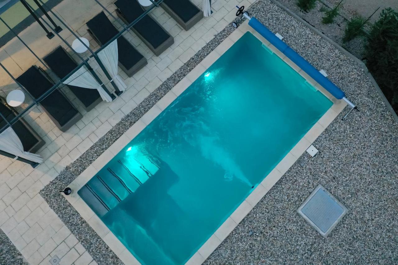 Holiday Home Tos Risika Luaran gambar
