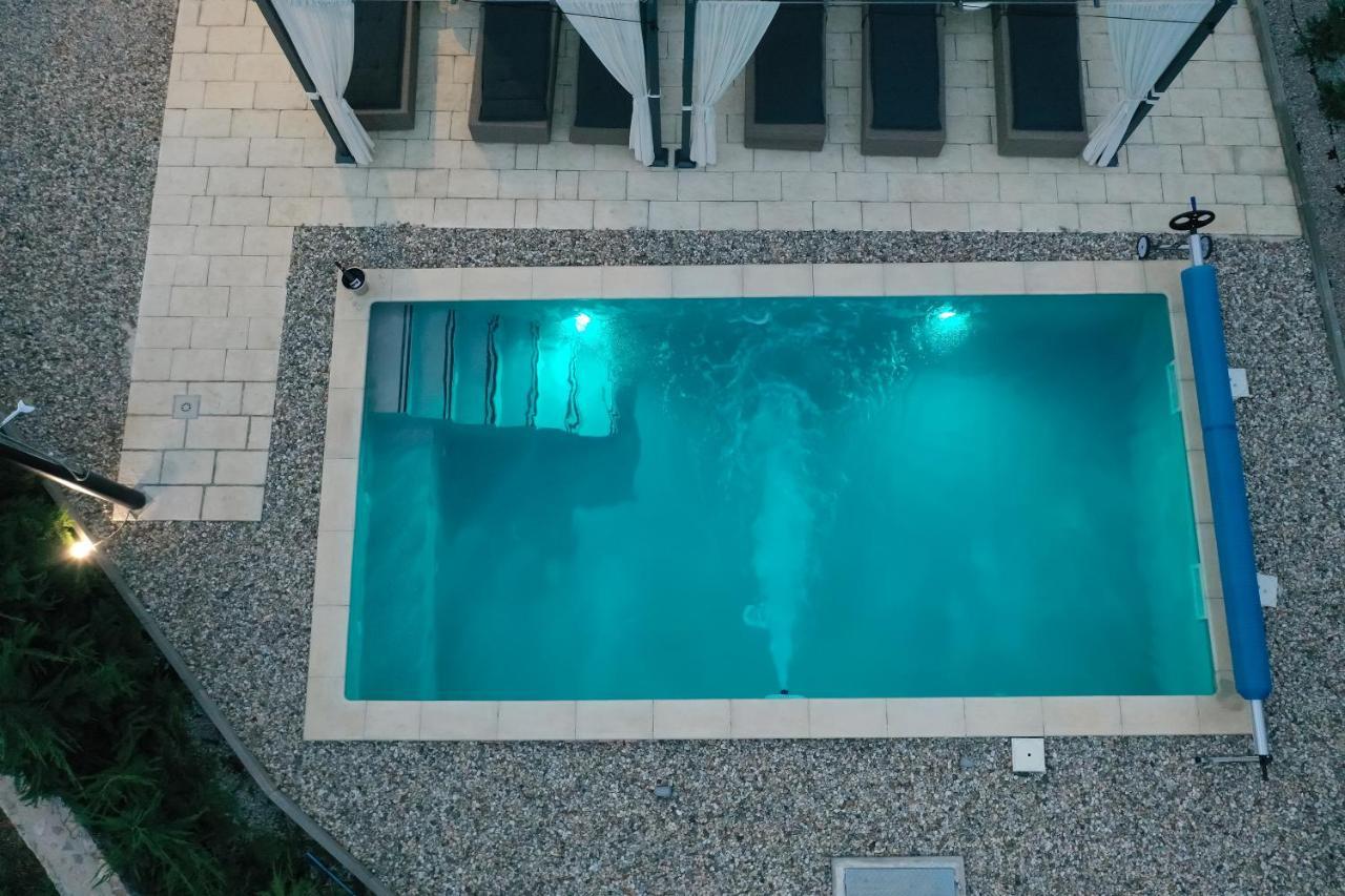 Holiday Home Tos Risika Luaran gambar